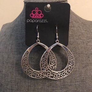 Paparazzi earrings